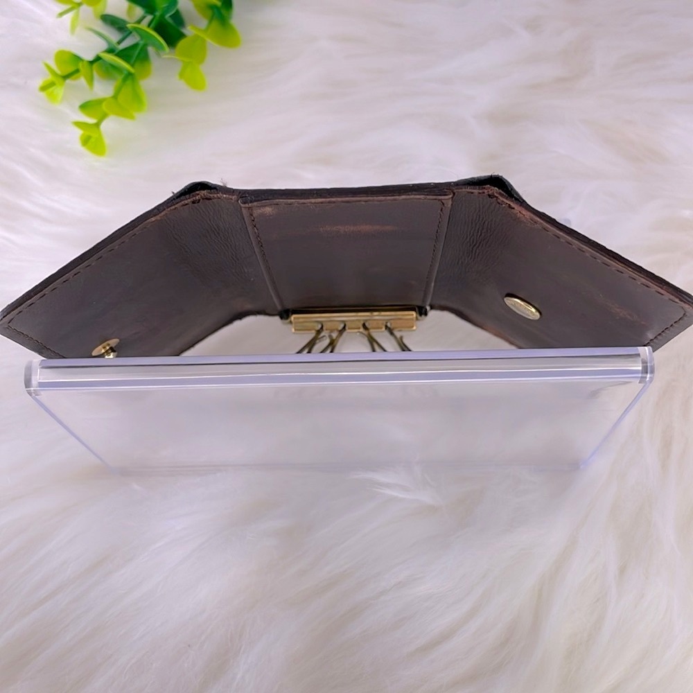 Louis Vuitton Vernis 4 Ring Key Holder - Picture 10 of 11